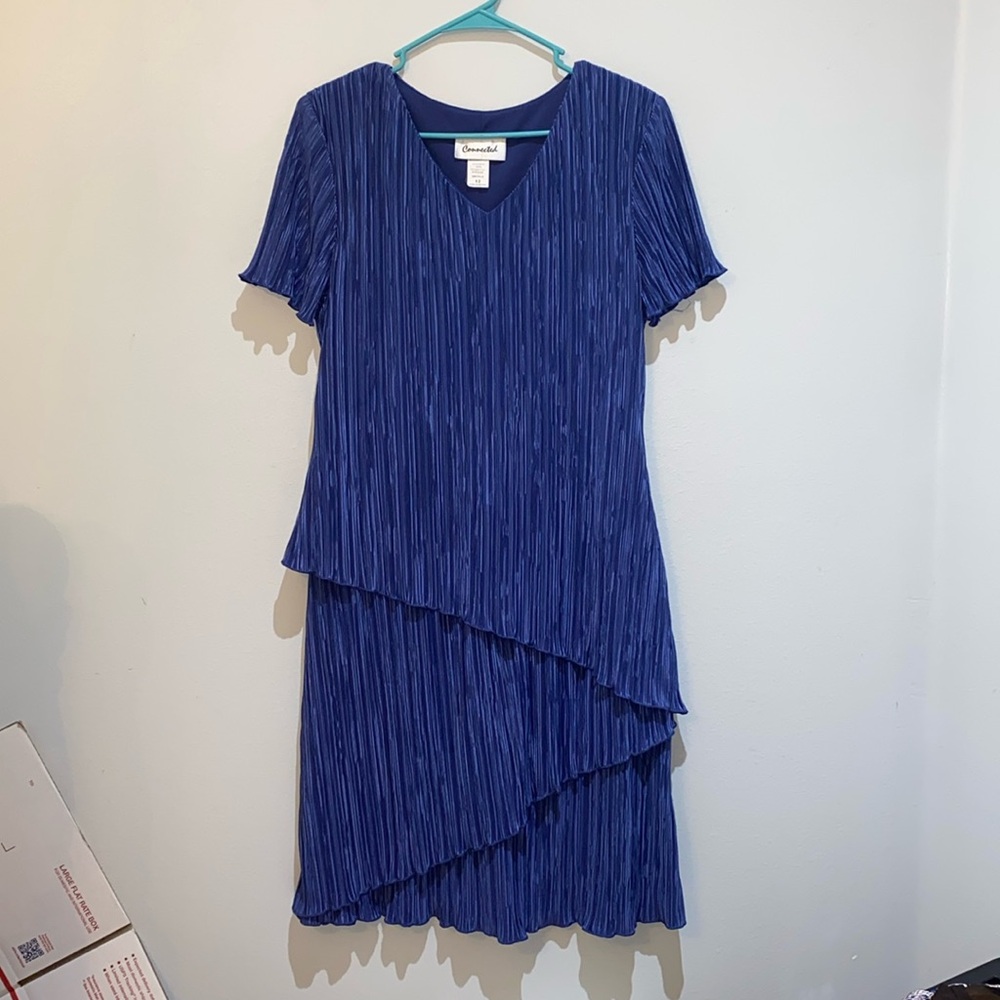 VTG Connected Dress Three Tier Blue Knee Length Short Sleeve Lt. Weight Vintage